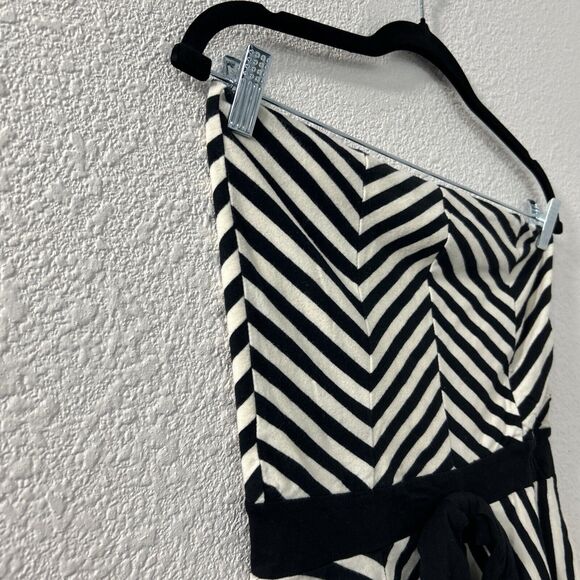 Monteau Chevron Striped Black and White Blouse - Picture 2 of 9
